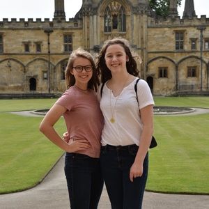 Meet your Posher, Ella